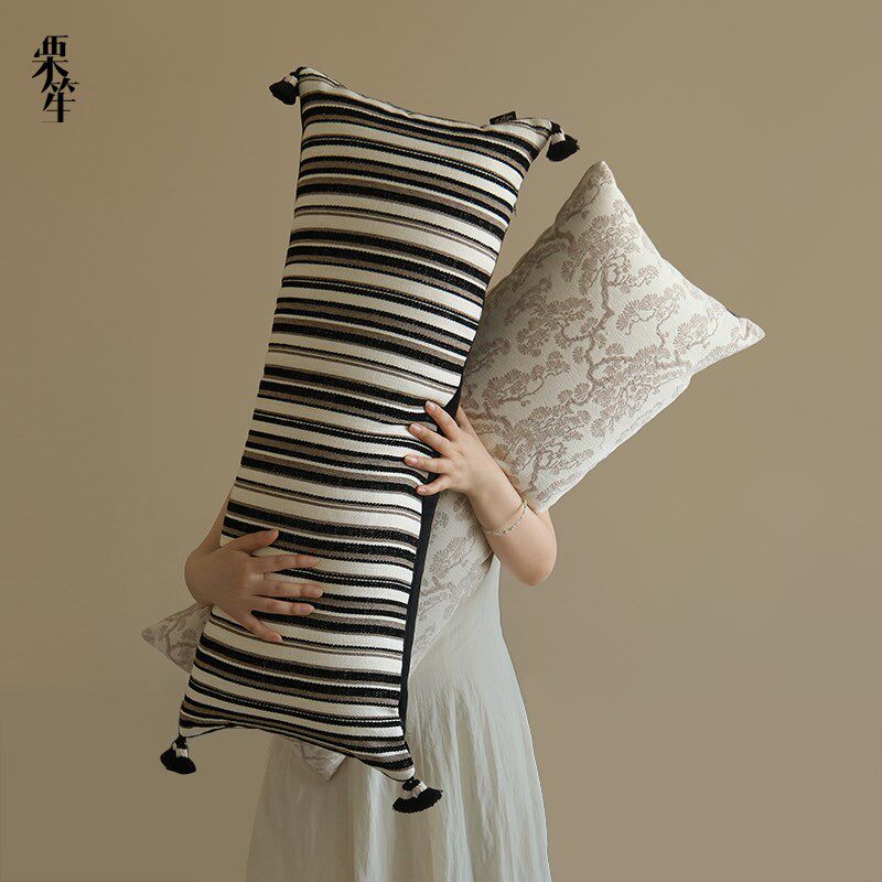 中古风客厅沙发长抱枕布艺条纹侘寂风靠枕民宿高级感长靠垫床头枕