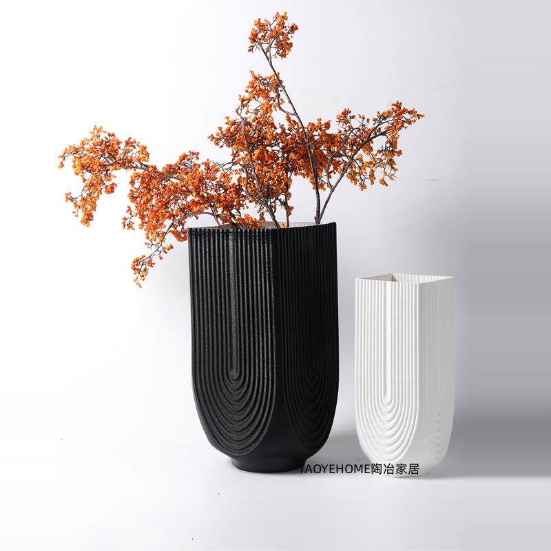 现代简约3D陶瓷黑白花瓶家居样板间售楼处软装插花器玄关饰品摆件