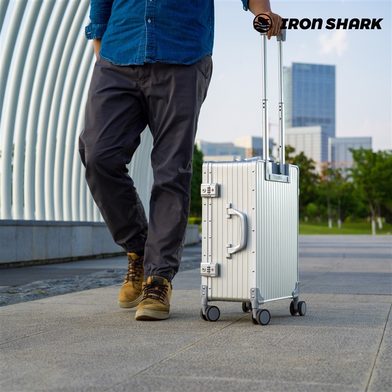 铁鲨铝镁合金摄影箱4轮万向轮20寸拉杆摄影箱可登机摄影拉杆箱