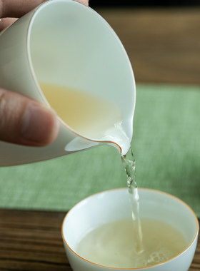 薄胎甜白釉公道杯均杯功夫茶具分茶器简洁白瓷家用茶海茶杯