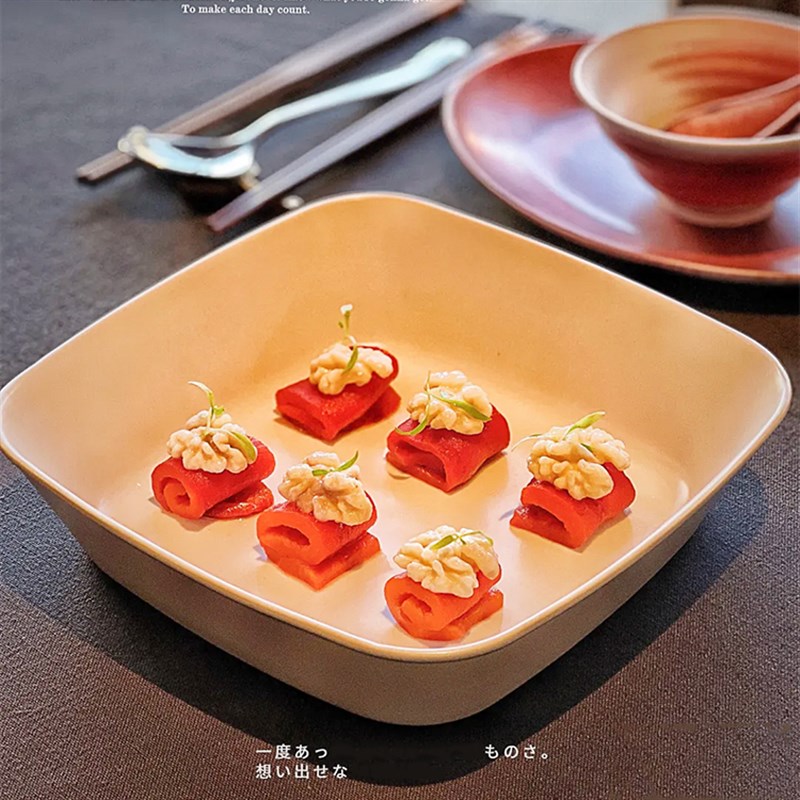 酒店中厨餐具四方深盘特色创意盘陶瓷融合菜会所纯白菜盘正方盘子