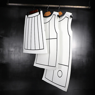 衣样极简奢板房衣帽间白色毛毡轻服软装饰品套装定制衣柜展厅摆件