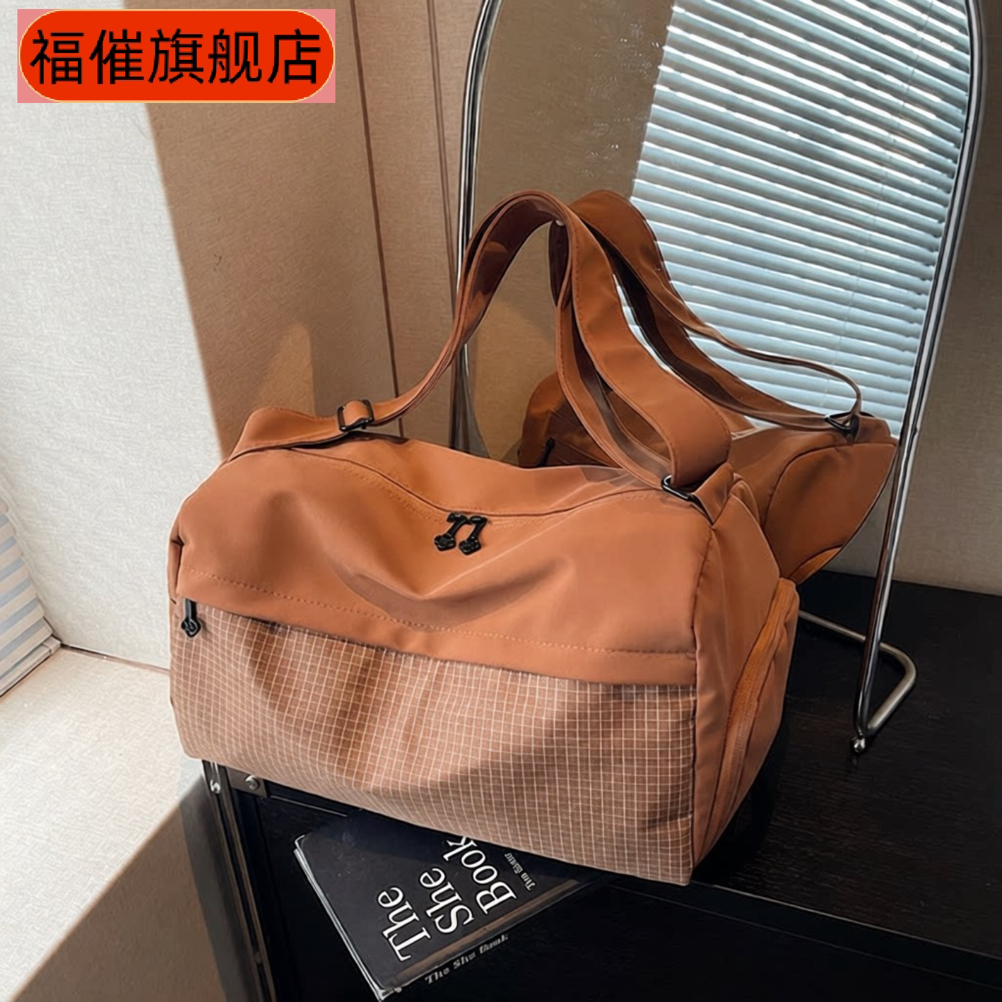 短途旅行必备女款轻便多功能斜挎