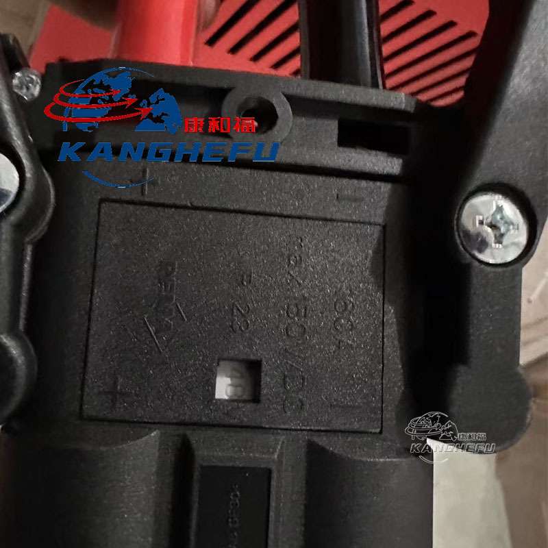 林德叉车配件48V100AP德龙充电机电瓶叉车充电器160A150V插头接头
