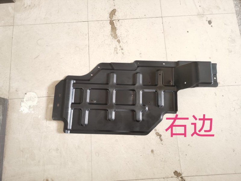 东风乘龙配件乘龙H5发动机挡泥板挡板隔热板