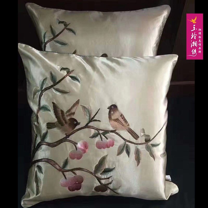 蚕绣纯手工绣花真丝桑湘丝湘绣抱枕靠枕刺枕靠垫腰枕抱绣