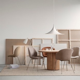 常在 semi喇叭吊灯飞碟客厅吊灯极简餐桌卧室书房吊灯 Gubi