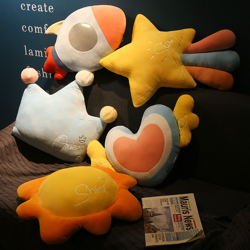 卡通抱枕靠垫沙发客厅摆件公主床头装饰儿童卧室女生床上睡觉靠枕