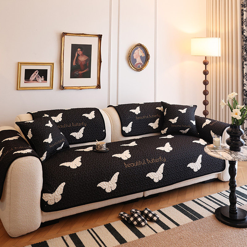 枕西湖新款简约百搭沙发垫四季通用防滑盖布巾耐脏轻奢坐垫子套罩