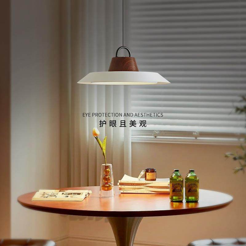 中古风餐厅吊灯创意吧台饭厅设计师2025新款简约餐厅灯渔夫帽吊灯