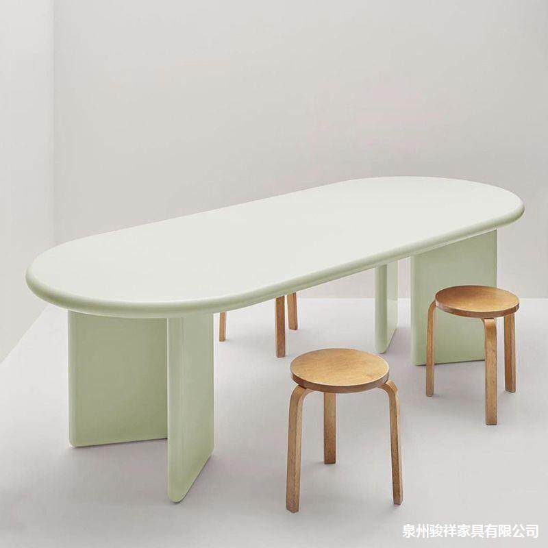 北欧实木个性餐桌椭圆形长桌子简约设计师书桌工作台现代洽谈长桌