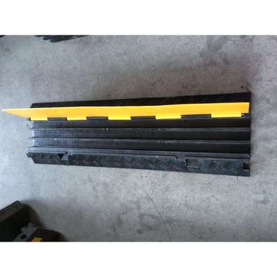 橡胶防撞条 减速带三线槽过线桥 100*30*5cm 室内外护线盖线板