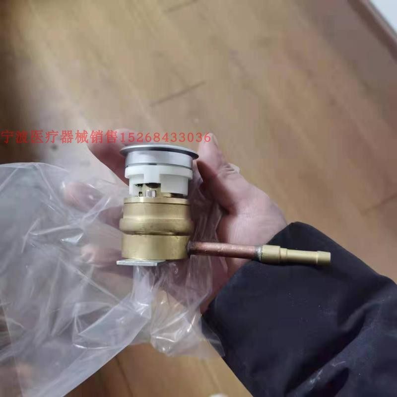 吊塔氧气德标终体气端插座带心供氧设备中负压吸引空气氧气全金属