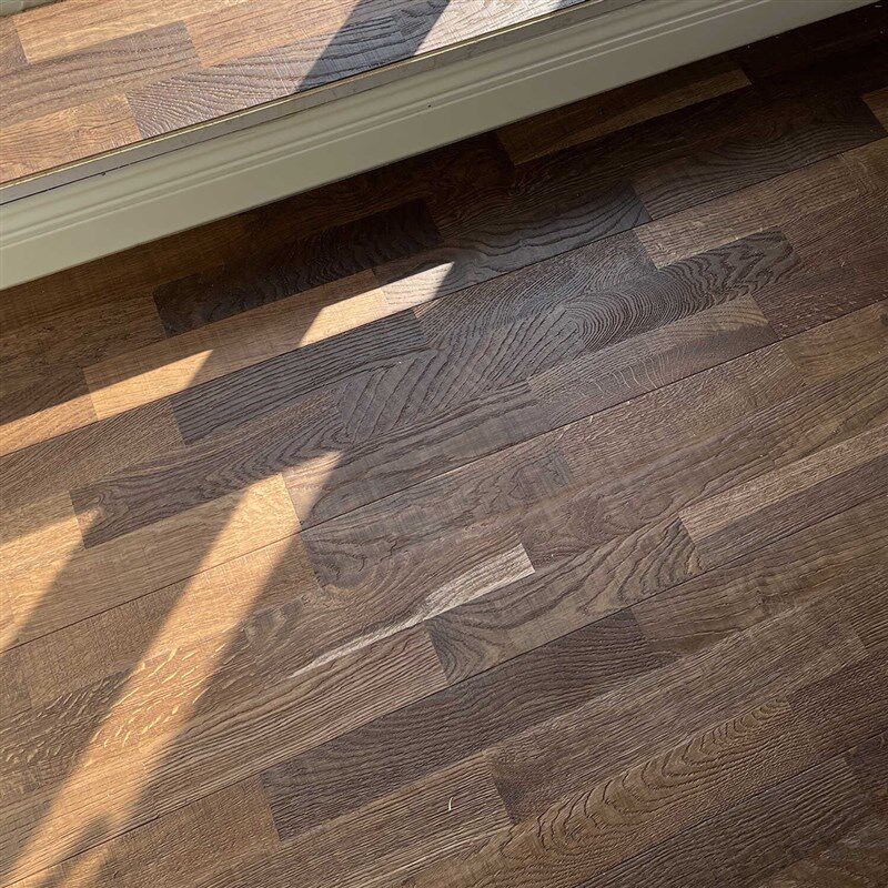 纯三层实木复合地板三拼手工浮雕环保地暖家用锁扣出口侘寂中古风