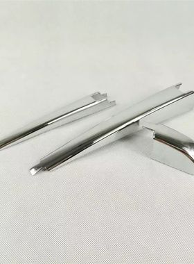 08-19款逍客后雨刷盖 奇骏/骐达/骊威后雨刮亮条改装防护装饰条