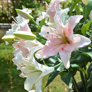 手感保湿百合花假花仿真花束客厅家居装饰婚庆花艺摆件人造花插花