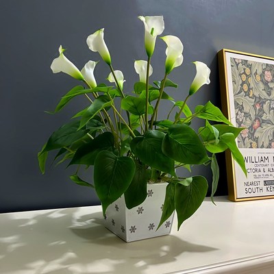 桌面装饰花会议桌中间摆花马蹄莲绿植商务整体瓶花仿真手感花套装