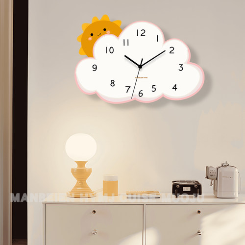 2024新款可爱云朵挂钟客厅儿童房卧室静音钟表免打孔创意挂墙时钟