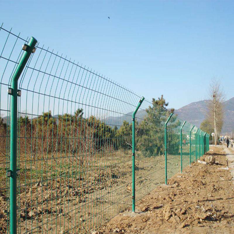 双边丝护栏网钢丝网围栏框公路养殖农业圈地绿色带立柱安装简单