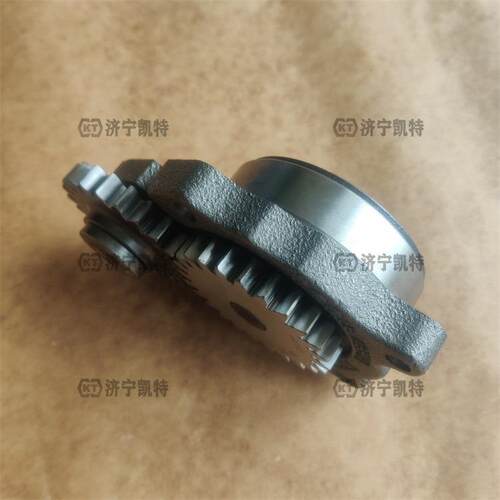 挖掘机PC300/350/360-8M0 发动机机油泵6754-51-1110 钩机配件