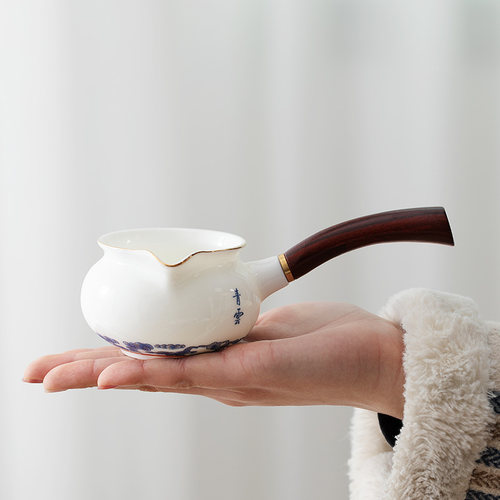 一品仟堂白瓷公道杯实木侧把大号匀杯陶瓷分茶器公平杯倒茶器茶海
