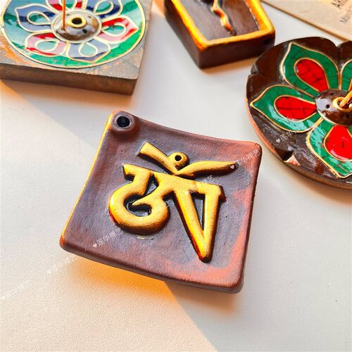 尼泊尔藏香香插湿婆之眼鎏金灰陶OM嗡字圆方形座手工制作六字真言