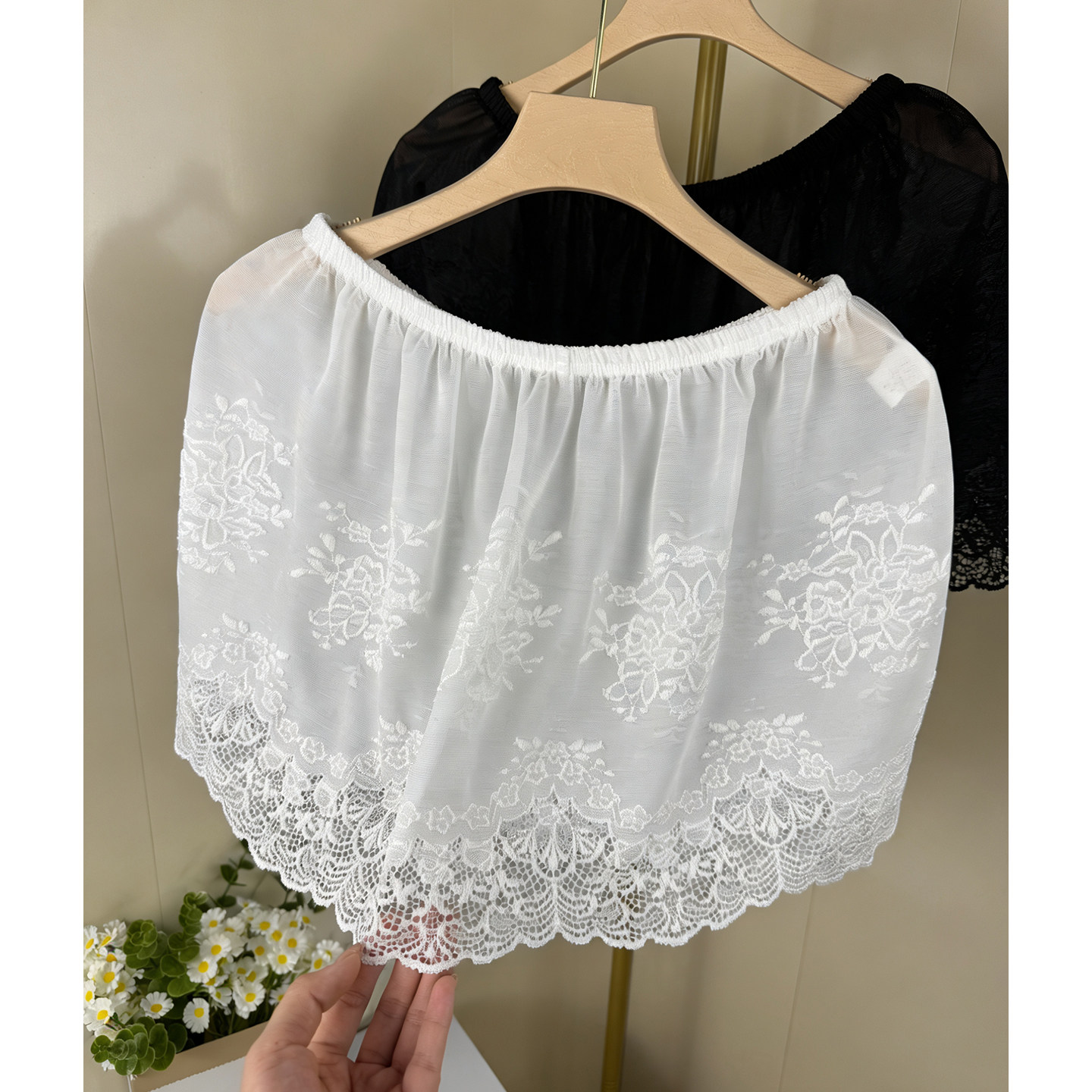 白色蕾丝优质款屁帘半身裙秋冬新款大码叠穿百搭遮屁股短款打底裙