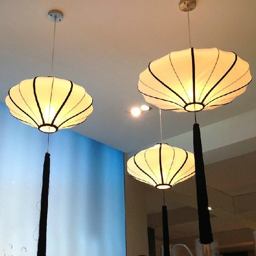 餐饮装饰中式艺术布艺米黄灯笼饭店餐厅酒店大堂前台接待工程吊灯