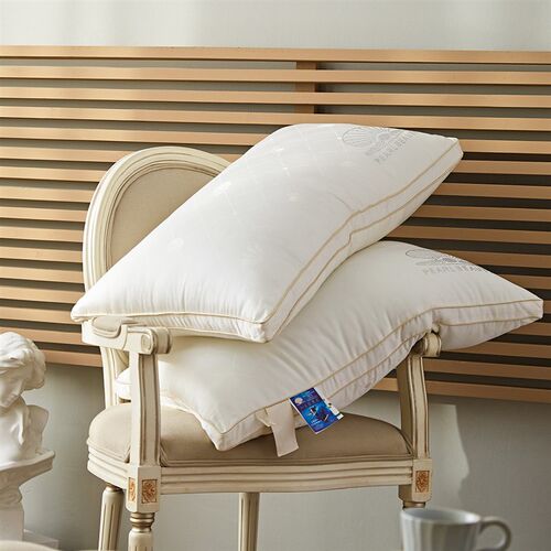 伊朵云高端珍珠蛋白美颜枕颈椎枕头助眠枕头全棉立体羽丝绒枕