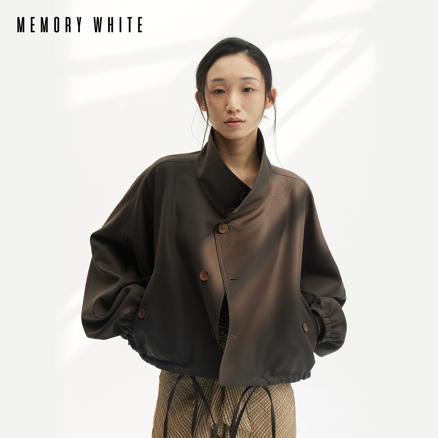MEMORY WHITE设计师款澳毛美利奴精纺羊毛抗皱立领风衣短外套上衣
