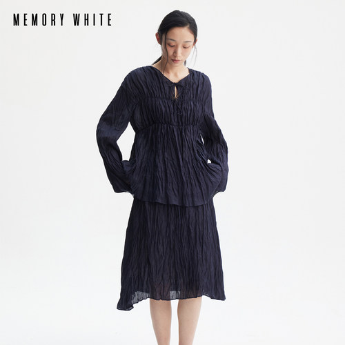 MEMORY WHITE 松弛感慵懒风100支苎麻抓皱格纹长袖上衣半裙套装女
