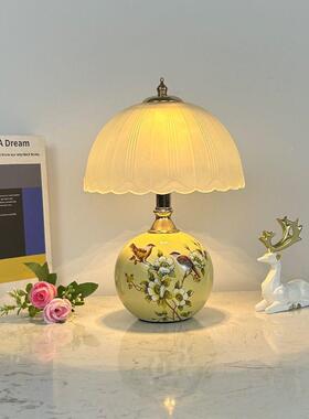 欧式陶瓷台灯床头卧室灯创意简约小夜灯家用LED充电触摸调光节能