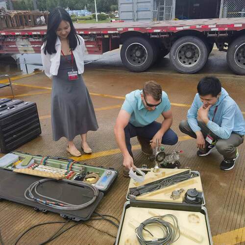 CTI检测认证闭式逆流不锈钢冷却水塔 高效节能风机 户外喷淋水泵