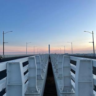 重型桥梁防撞护栏金属人行道防撞护栏桥面高速公路车辆防护栏