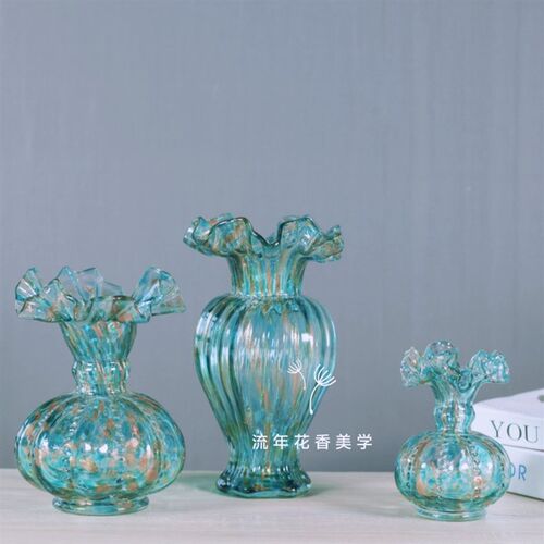中古芬顿褶皱花边瓶口瓜形单耳绿色洒金纯手工琉璃花瓶水养插花器