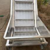 不锈钢链板输送机 链板爬坡鱼虾输送提升机可与食品机械配套使用