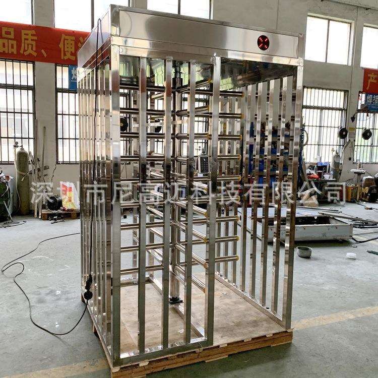 厂家生产不锈钢全高栅拦旋转门小区烤漆电镀人行通道防尾随辊闸机
