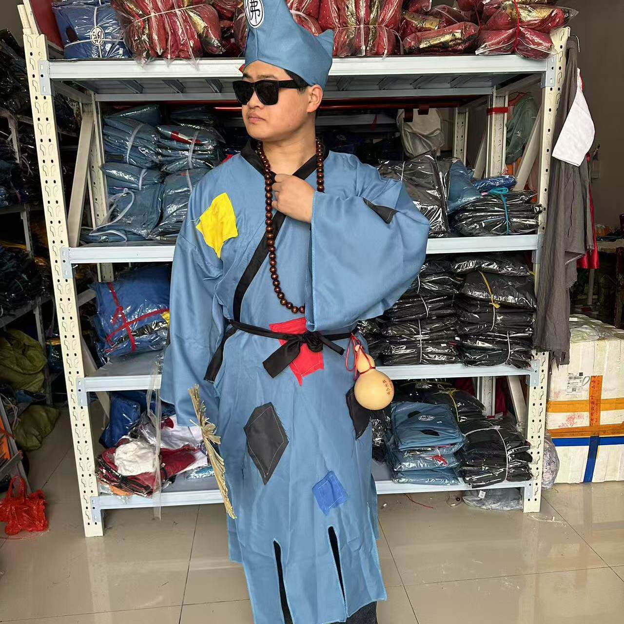 2026新款乞丐服古装济公和尚演出服外套帽子葫芦扇子佛珠全套装补