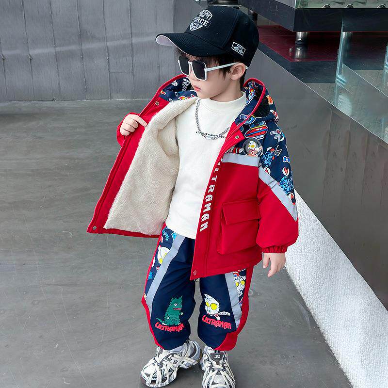 2026新款奥特曼男童秋冬装儿童帅气加绒冲锋衣男孩宝宝时髦两