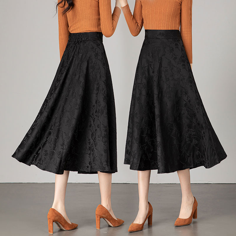 2025秋冬新款黑色提花半身裙女中长款垂感高腰大摆显瘦过膝A字裙
