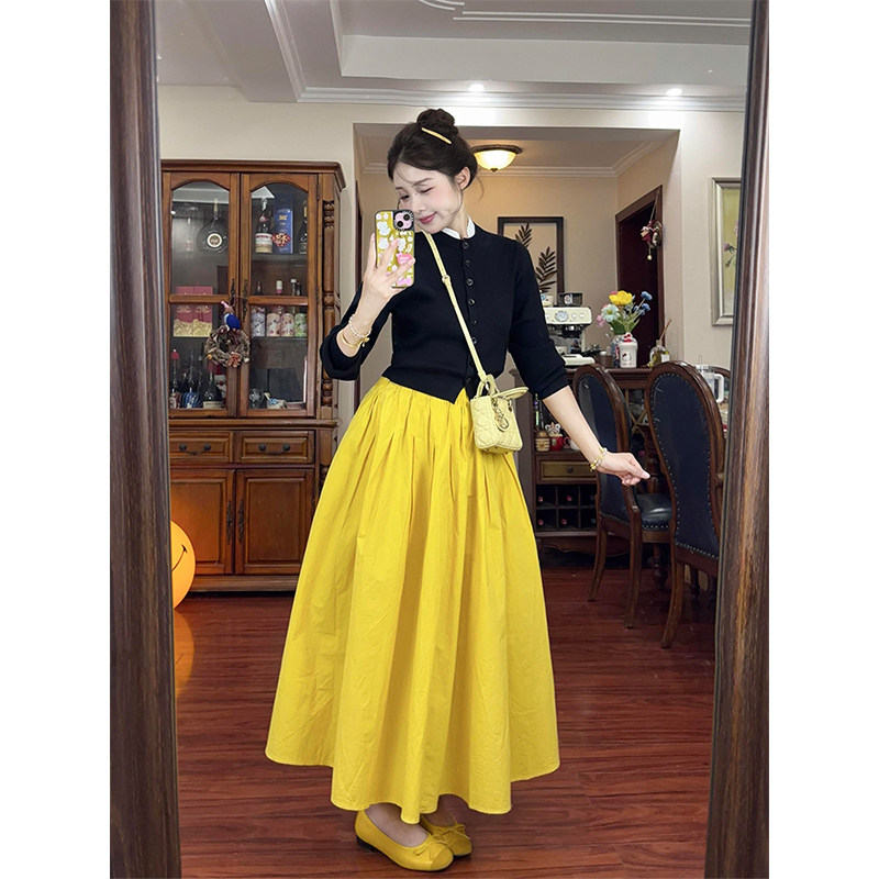 秋季新款黑色拼接长袖针织衫上衣搭配多巴胺半身裙套装