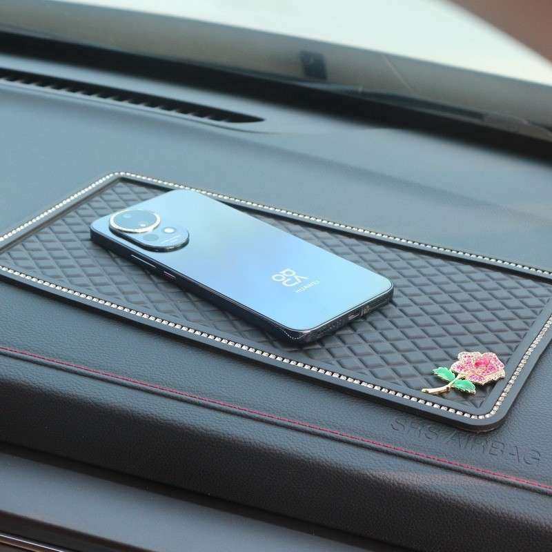 S8H创意男女士30*15汽车防滑垫仪表台置物垫耐高温不怕晒手机止滑,3C数码配件,其它配件,淘宝优惠券,粉丝福利购,淘宝优惠卷