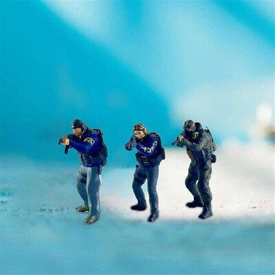 3Pcs 1:64 Standing Figure Model Sand Table Ornament in
