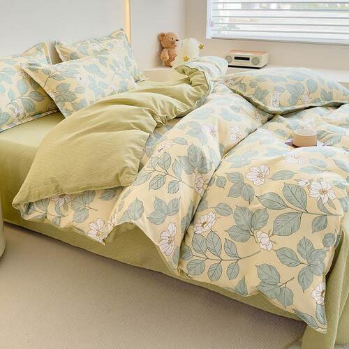 Four piece set of cotton bed sheets duvet covers bedding