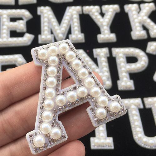 1Pcs 3D White Bottom Pearl Letter Patches English Alphabet R