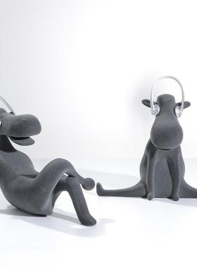 梵茜简约现代卡通植绒树脂玩偶摆件样板房电视柜墙柜卡通小摆件