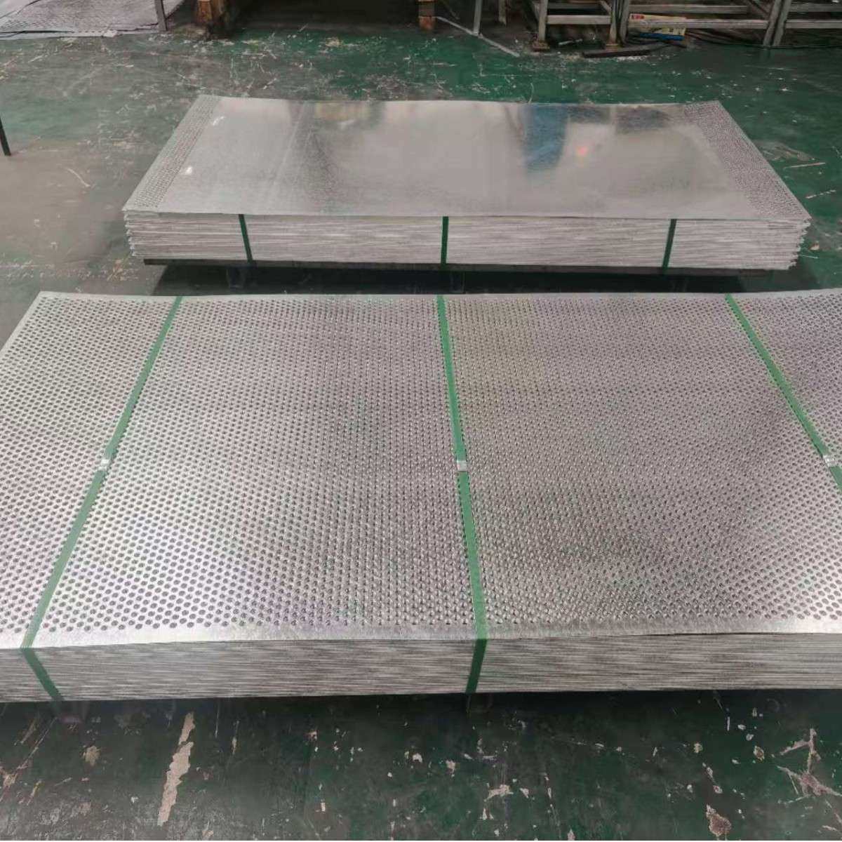 厂家供应铁板防护网冲孔喷涂防绣冲孔网 热镀锌带孔钢板铺路钢铁,3C数码配件,其它配件,淘宝优惠券,粉丝福利购,淘宝优惠卷