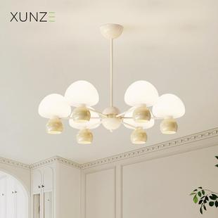 蘑菇奶油风客厅吊灯2025新款 大厅主灯侘寂风中古餐厅灯卧室灯 法式