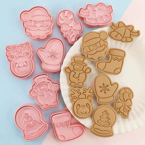 8 Pcs/Set DIY Cartoon Biscuit Mould Christmas Cookie Cutters