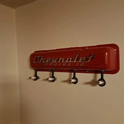 Vintage Corvette Script Valve Cover Rack复古车库火花塞装饰架